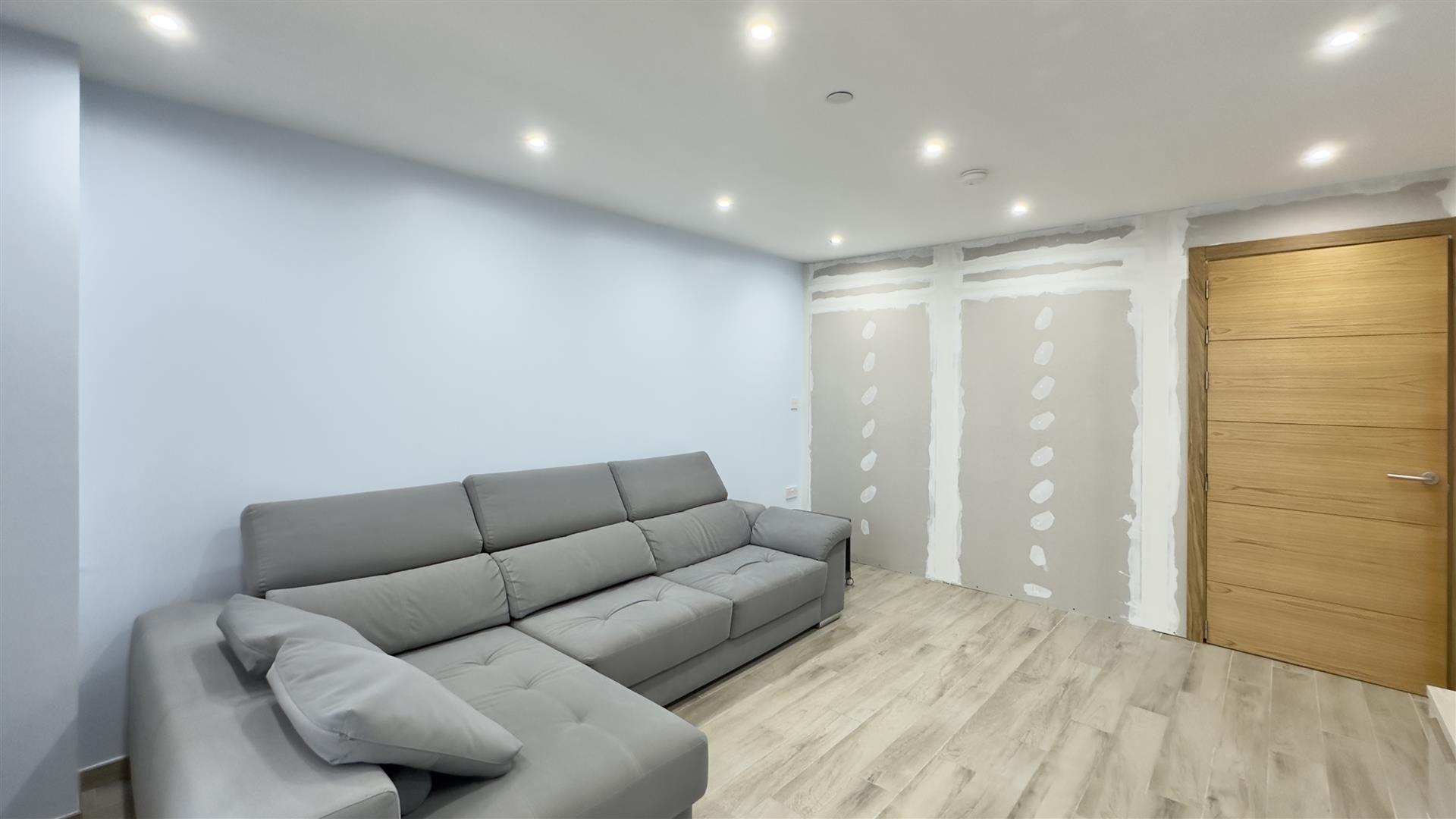 Image of Apartment - 2 Bedrooms - 1 Bathrooms for Sale in Beach View Terraces-Gibraltar, Image 12